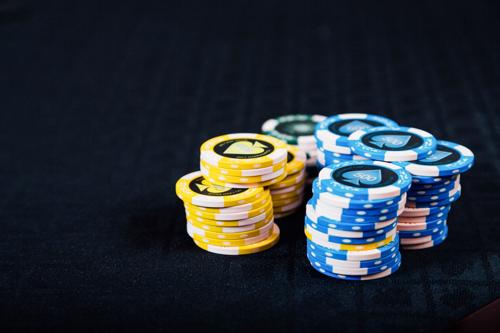 ポーカー遊び方テキサスの基本ルール解説